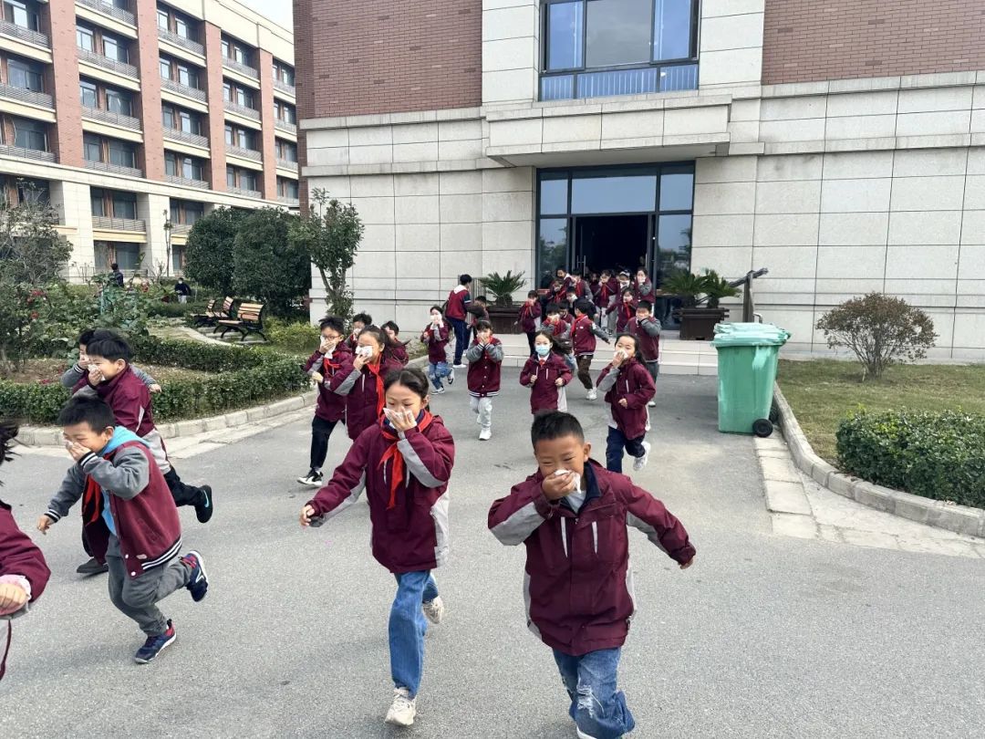 預防為主，生命至上 | 蚌埠博雅培文小學部“消防疏散演練”活動