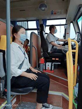 安全護(hù)航學(xué)子路，金旅客車27輛專用校車正式交付響水縣鹽阜校車服務(wù)